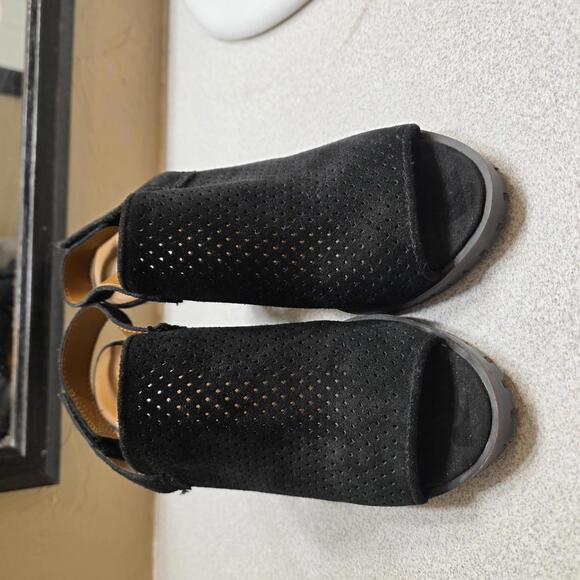Franco Sarto Shoes - Franco Sarto Black Perforated Peep Toe Heeled Sandals- 7.5 NWOT